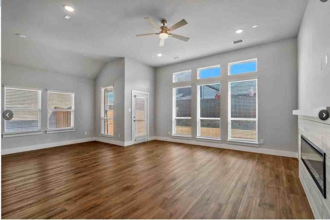 3304 Lake Palestine Rd - Photo 6 of 23