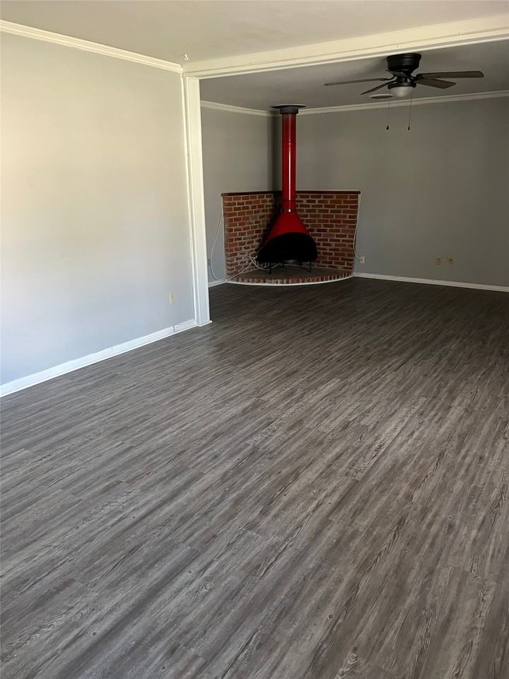 3261 Sherry Ln - Photo 4 of 15