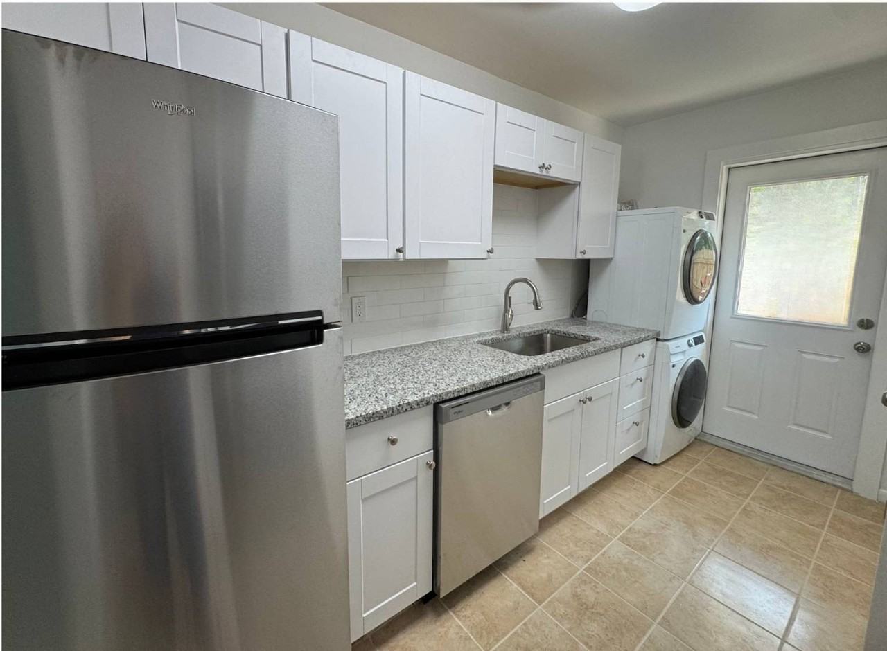 1762 Service Rd - Photo 4 of 8