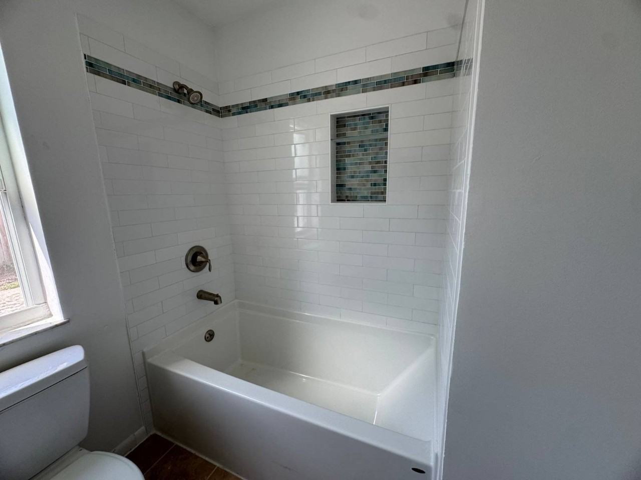 1762 Service Rd - Photo 7 of 8