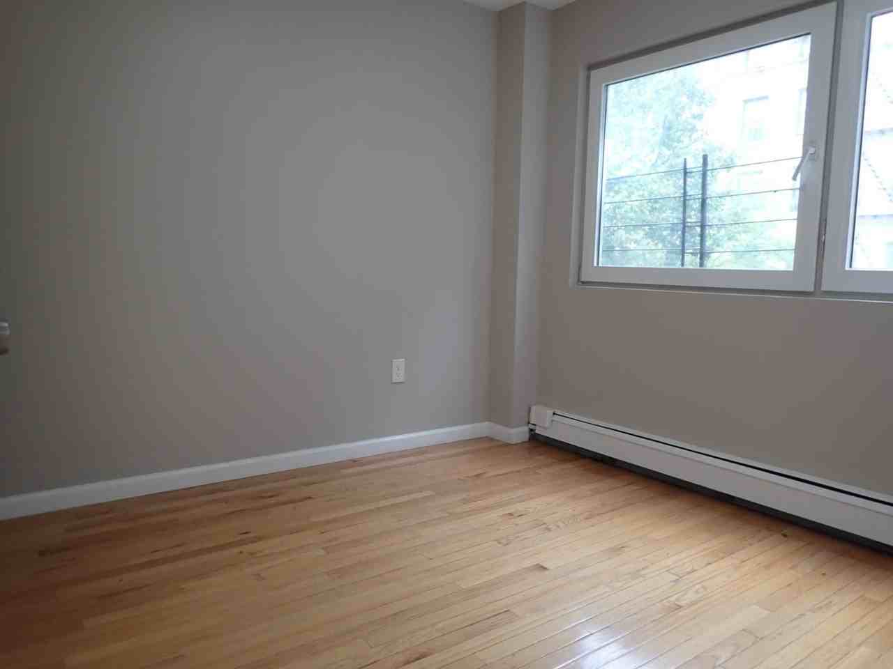 1174 Sherman Ave #3 - Photo 5 of 12
