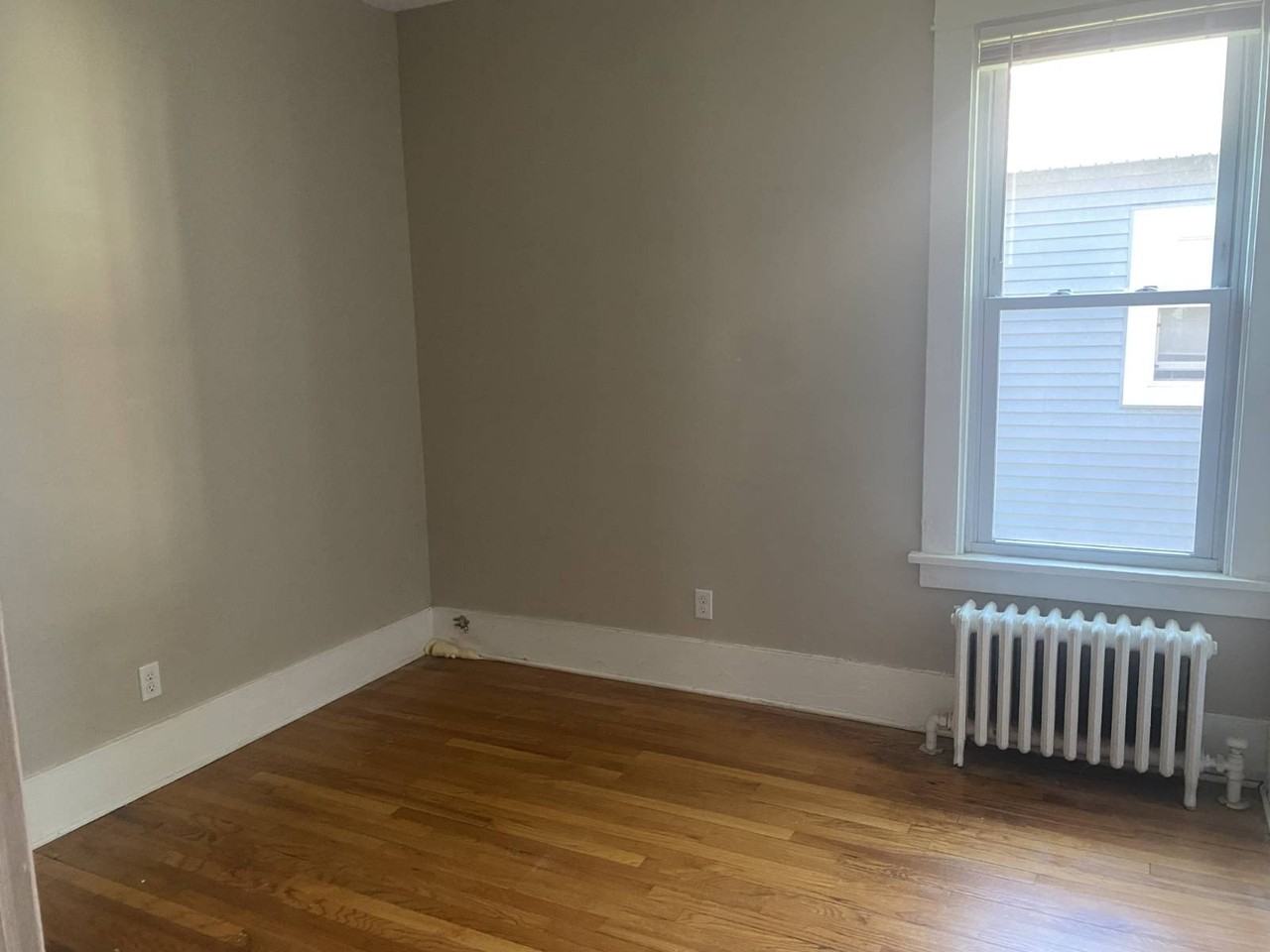 51 Hollywood Ave #2F - Photo 6 of 12
