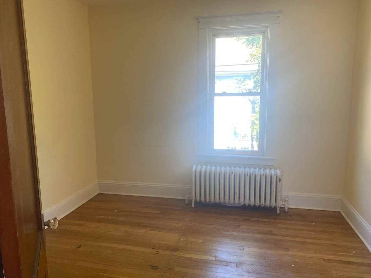 517 New Scotland Ave #2F - Photo 5 of 11