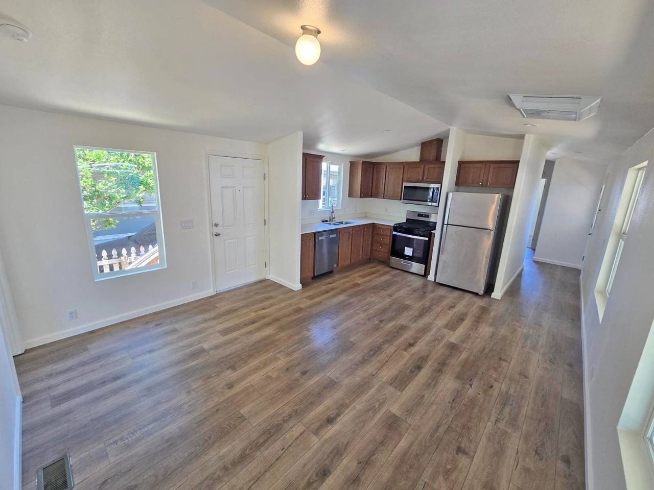 1342 Hanna St #124 - Photo 2 of 12