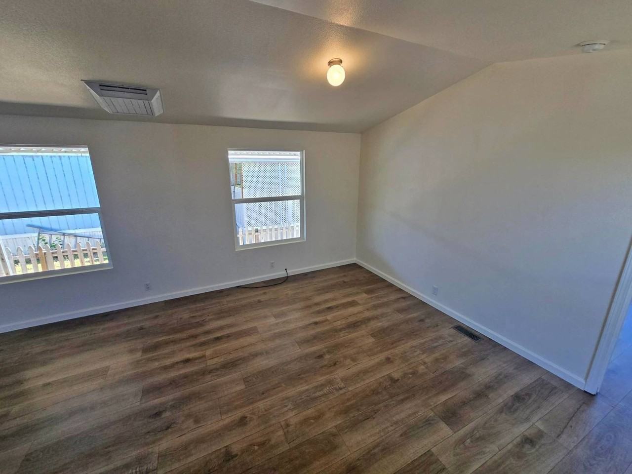 1342 Hanna St #124 - Photo 3 of 12