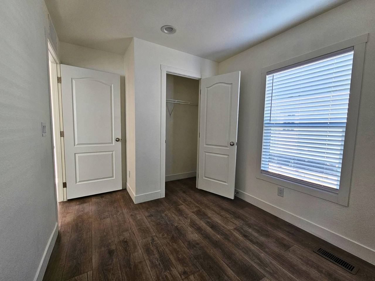1431 N French St #E13 - Photo 6 of 10