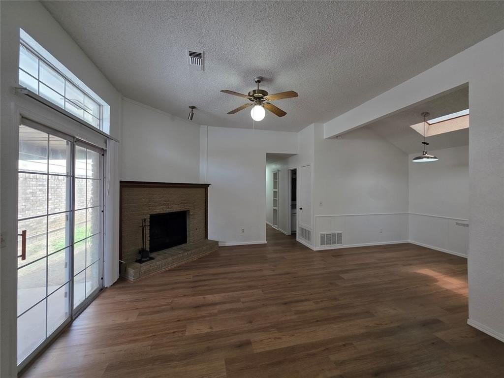 1306 Sw 96th St - Photo 3 of 21