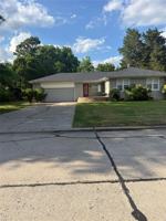 featured image of 1215 Westlawn Dr