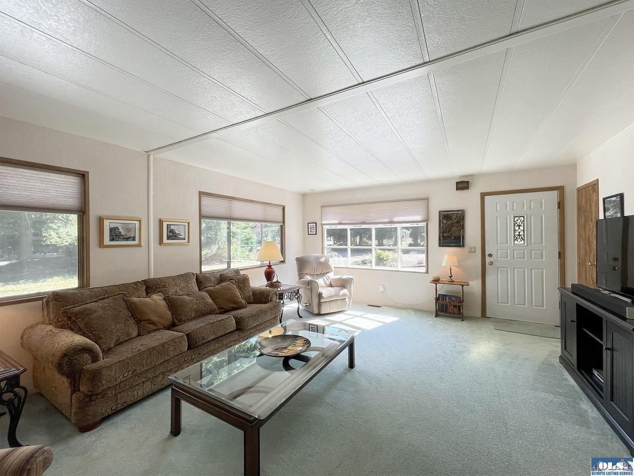 121 Ivy Ln - Photo 6 of 50