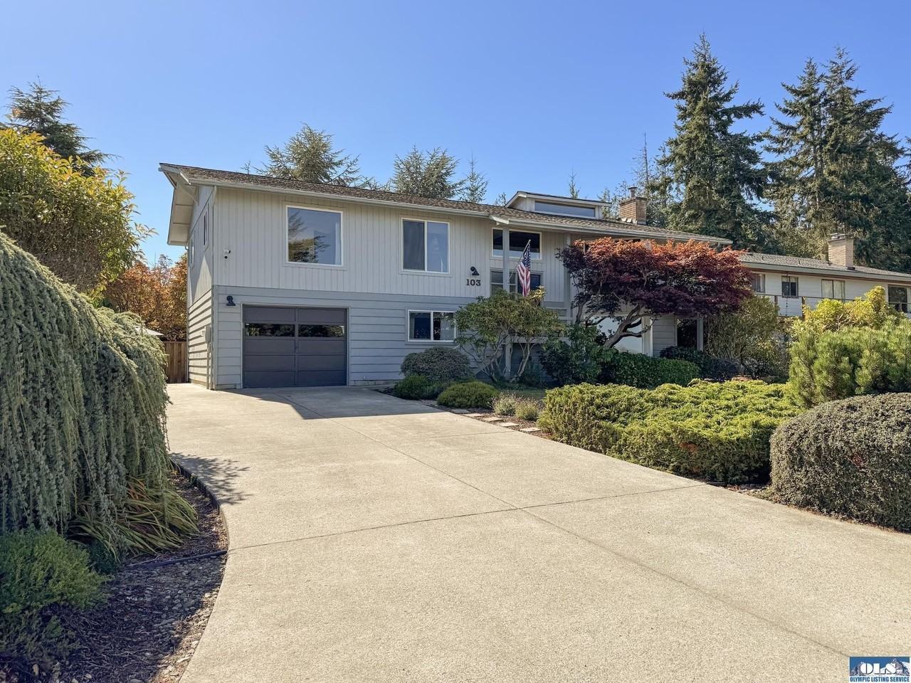 103 Island View Rd - Photo 4 of 50