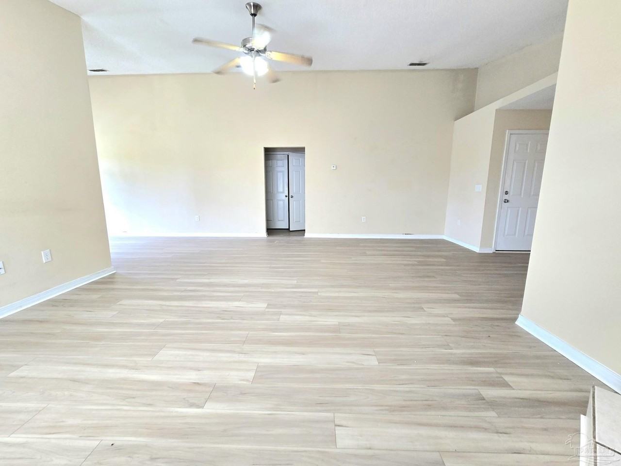 4721 Ashley Place Blvd - Photo 4 of 22