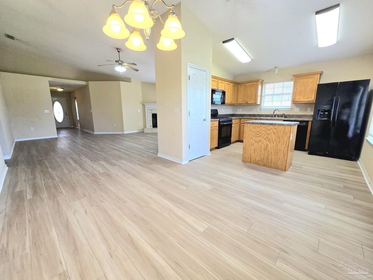 4721 Ashley Place Blvd - Photo 5 of 22