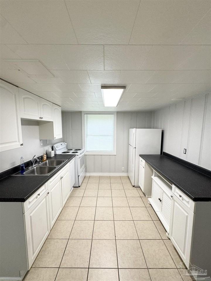 1318 Wilson Ave #A - Photo 5 of 14