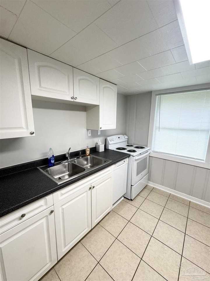 1318 Wilson Ave #A - Photo 6 of 14