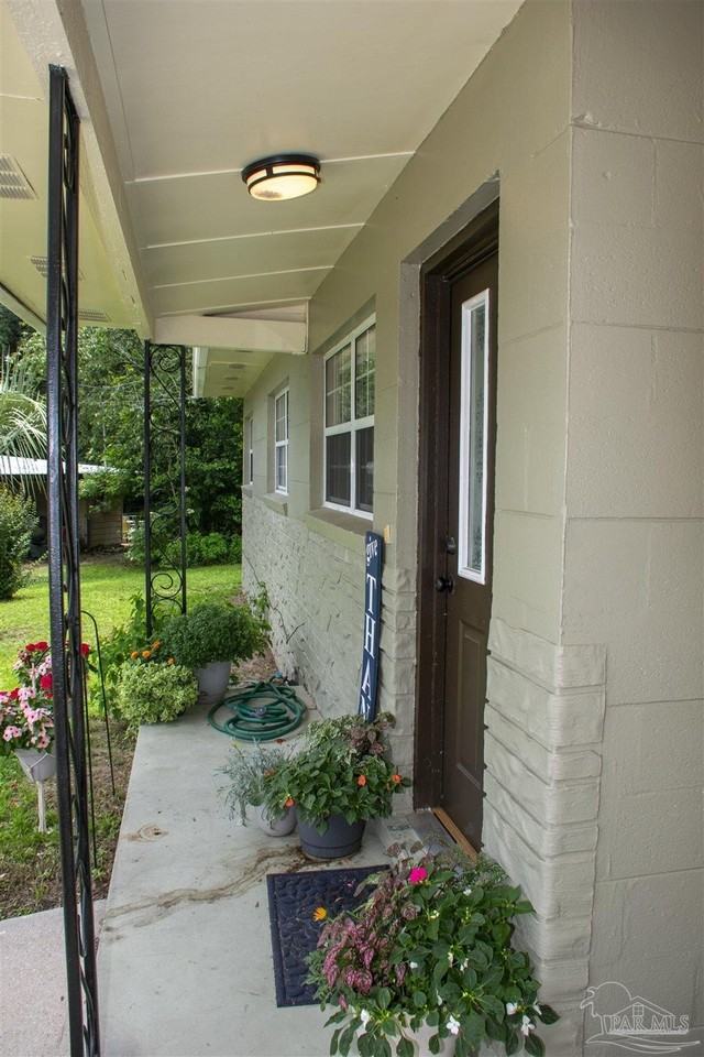 5357 Locklin Ave - Photo 6 of 46