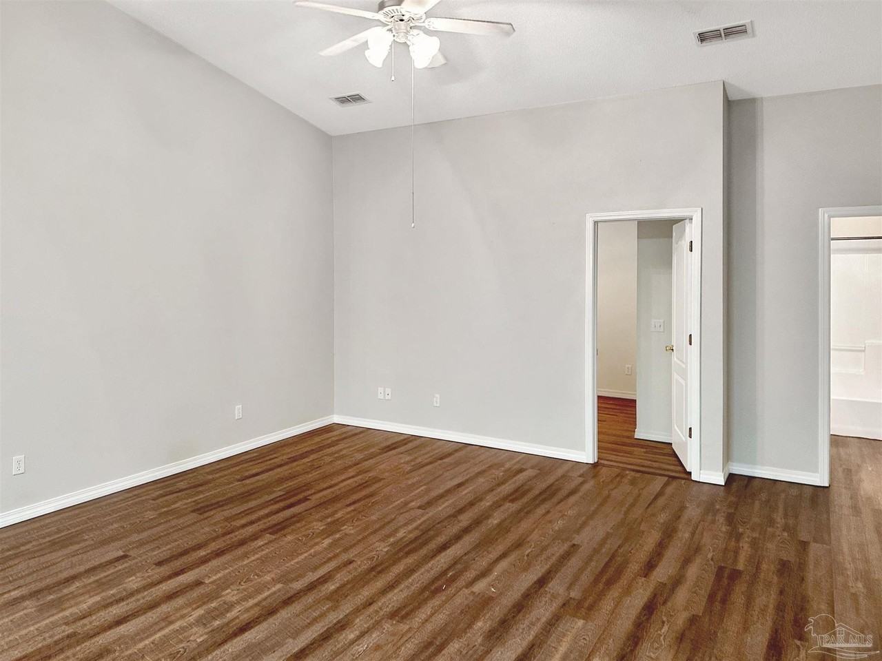 217 Cohasset Ct - Photo 3 of 23