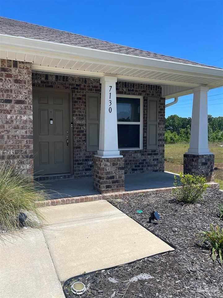 7130 Sonny Dr - Photo 2 of 24
