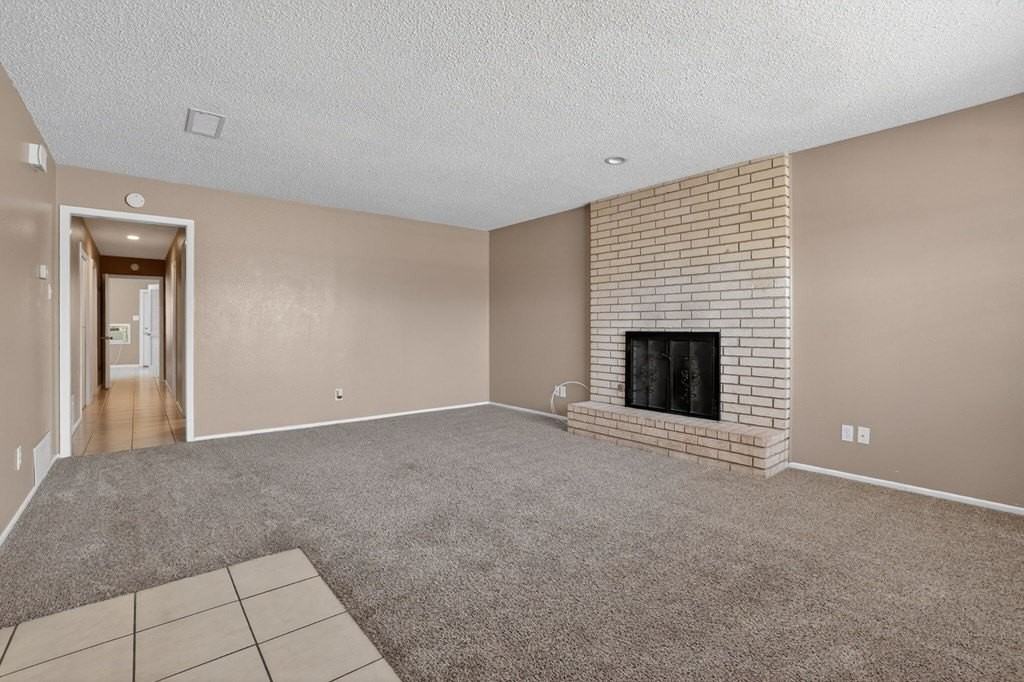 2615 Haynes Dr #B - Photo 7 of 36