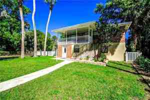 featured image of 229 Ne 5th St