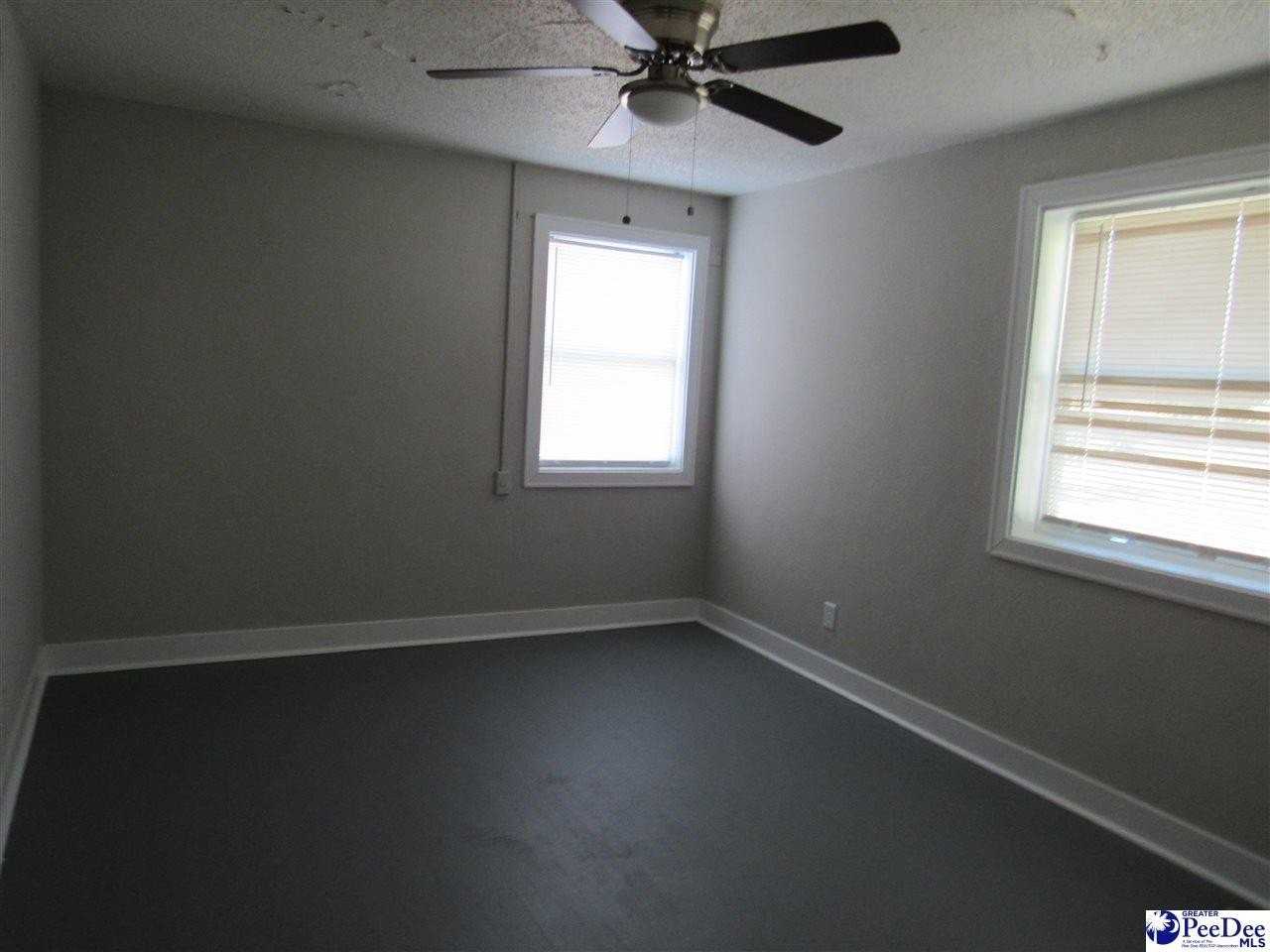 730 S Dargan St - Photo 2 of 11