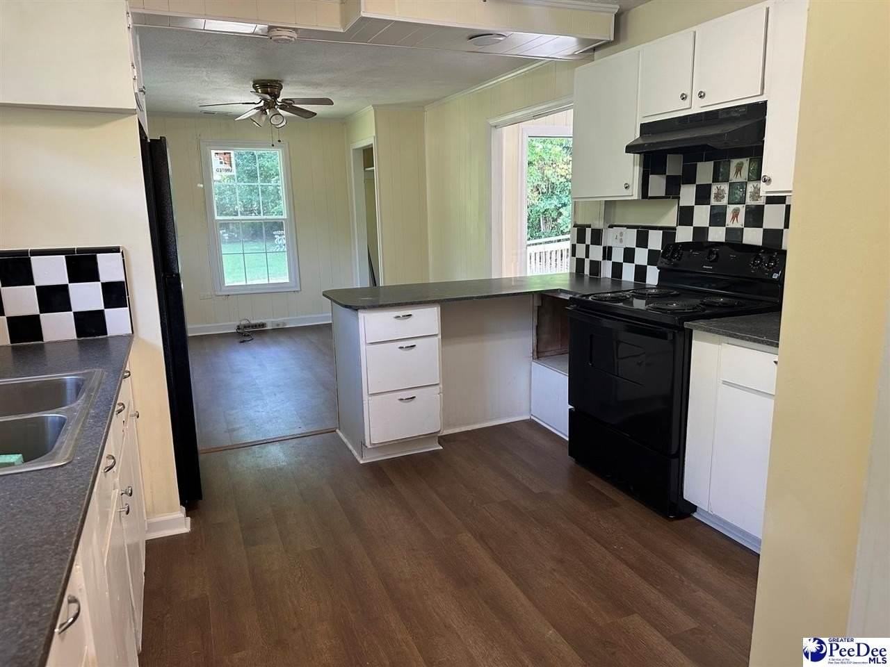 111 C Ave - Photo 4 of 15