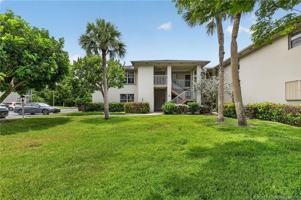 featured image of 2 Lake Vista Trl #107