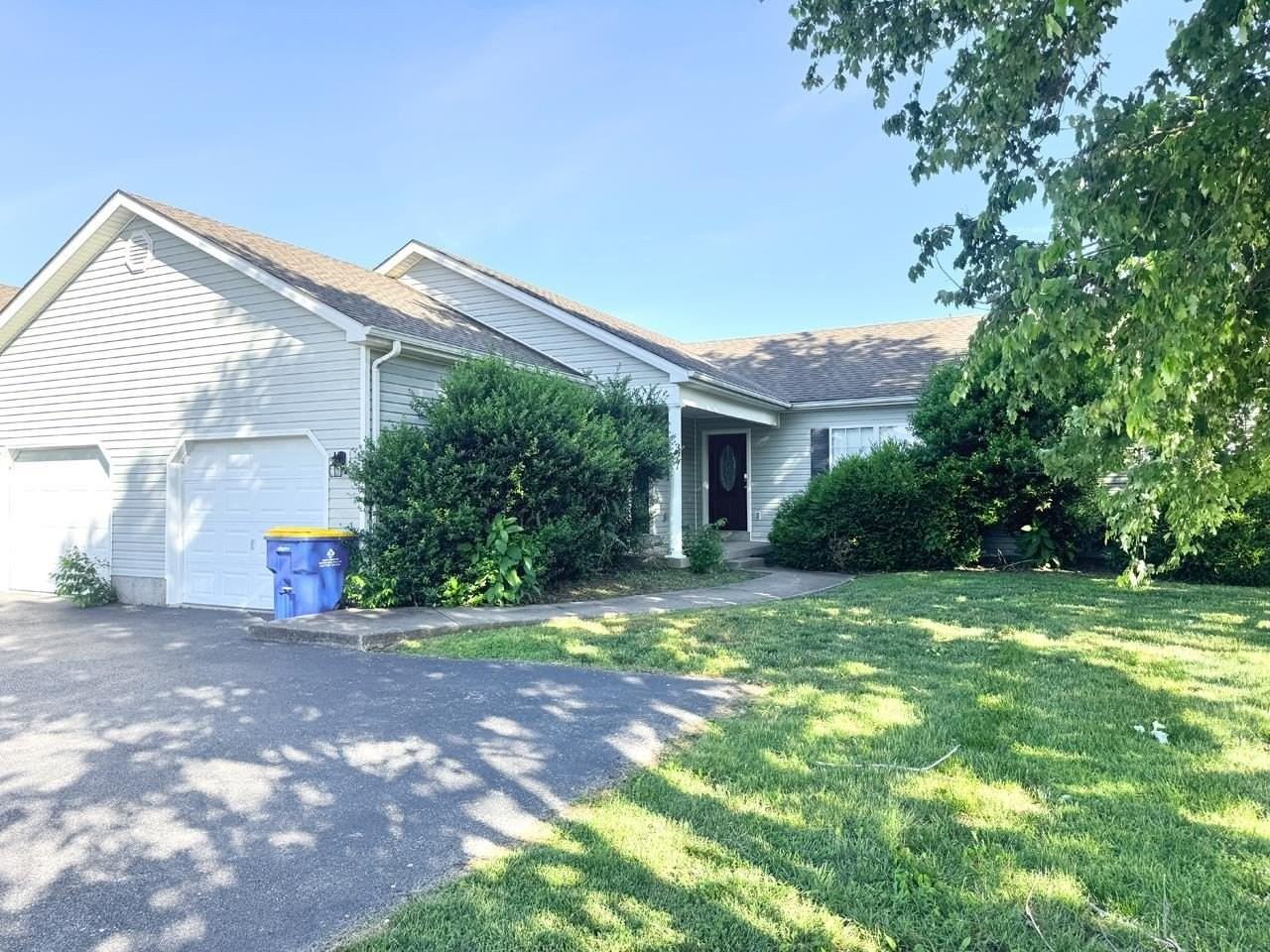 377 Kenlee Cir #2