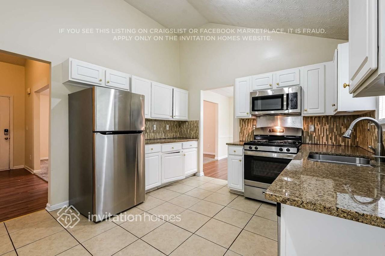1680 Callaway Loop - Photo 7 of 17
