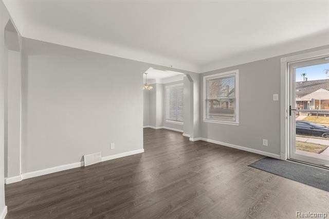 14592 Oconnor Ave - Photo 6 of 35