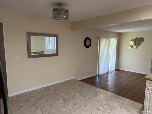 33827 Mint Ct - Photo 3 of 8