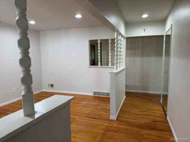 33827 Mint Ct - Photo 4 of 8