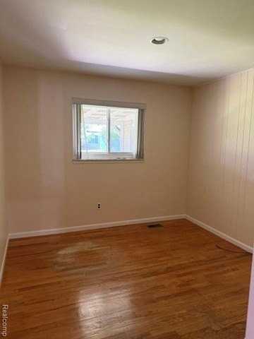 33827 Mint Ct - Photo 5 of 8