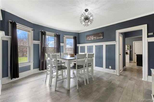 512 Westminster St - Photo 2 of 31