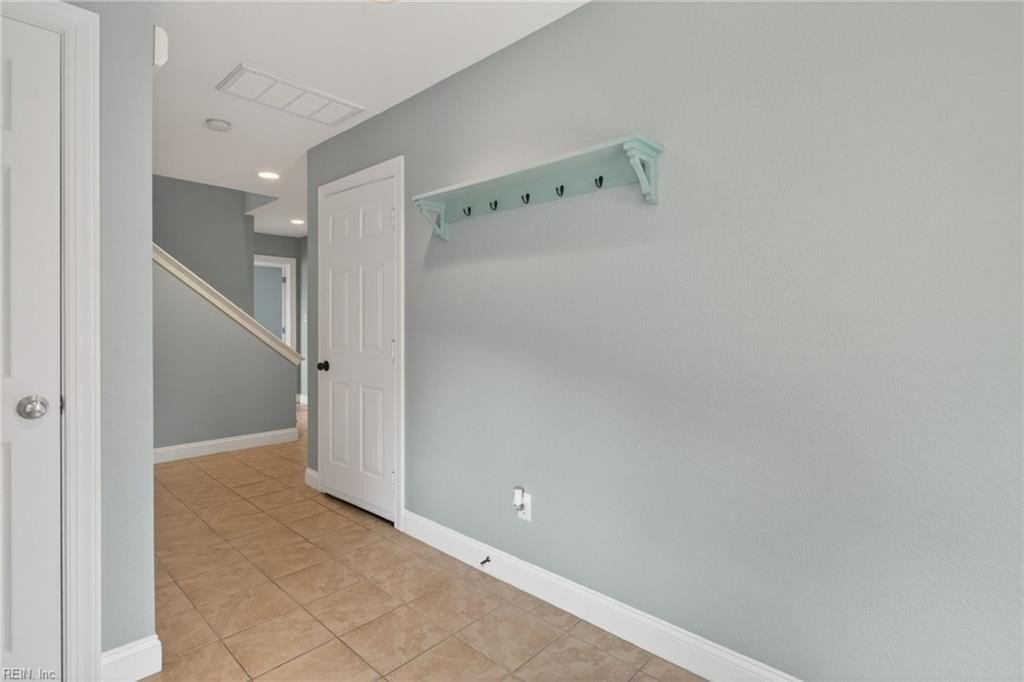 1136 Arlynn Ln - Photo 3 of 27