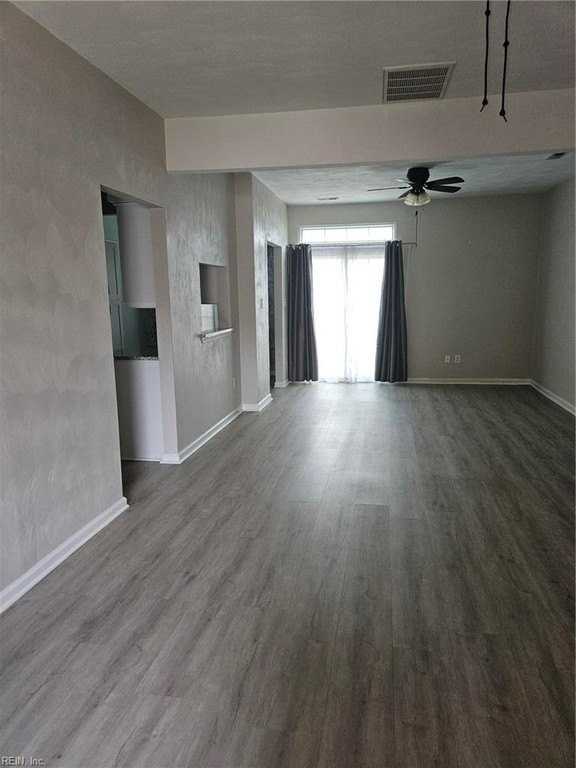 102 Chanticlair Dr - Photo 2 of 6