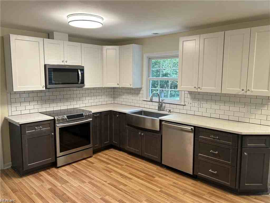 203 Kenmar Dr - Photo 5 of 13
