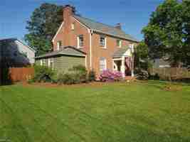 featured image of 27 Holly Dr