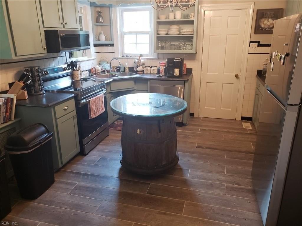 27 Holly Dr - Photo 7 of 22