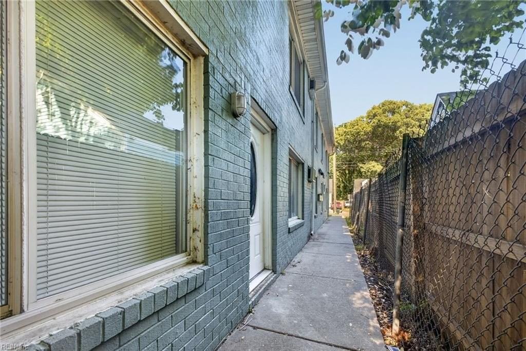 6249 Alexander St #C - Photo 2 of 15