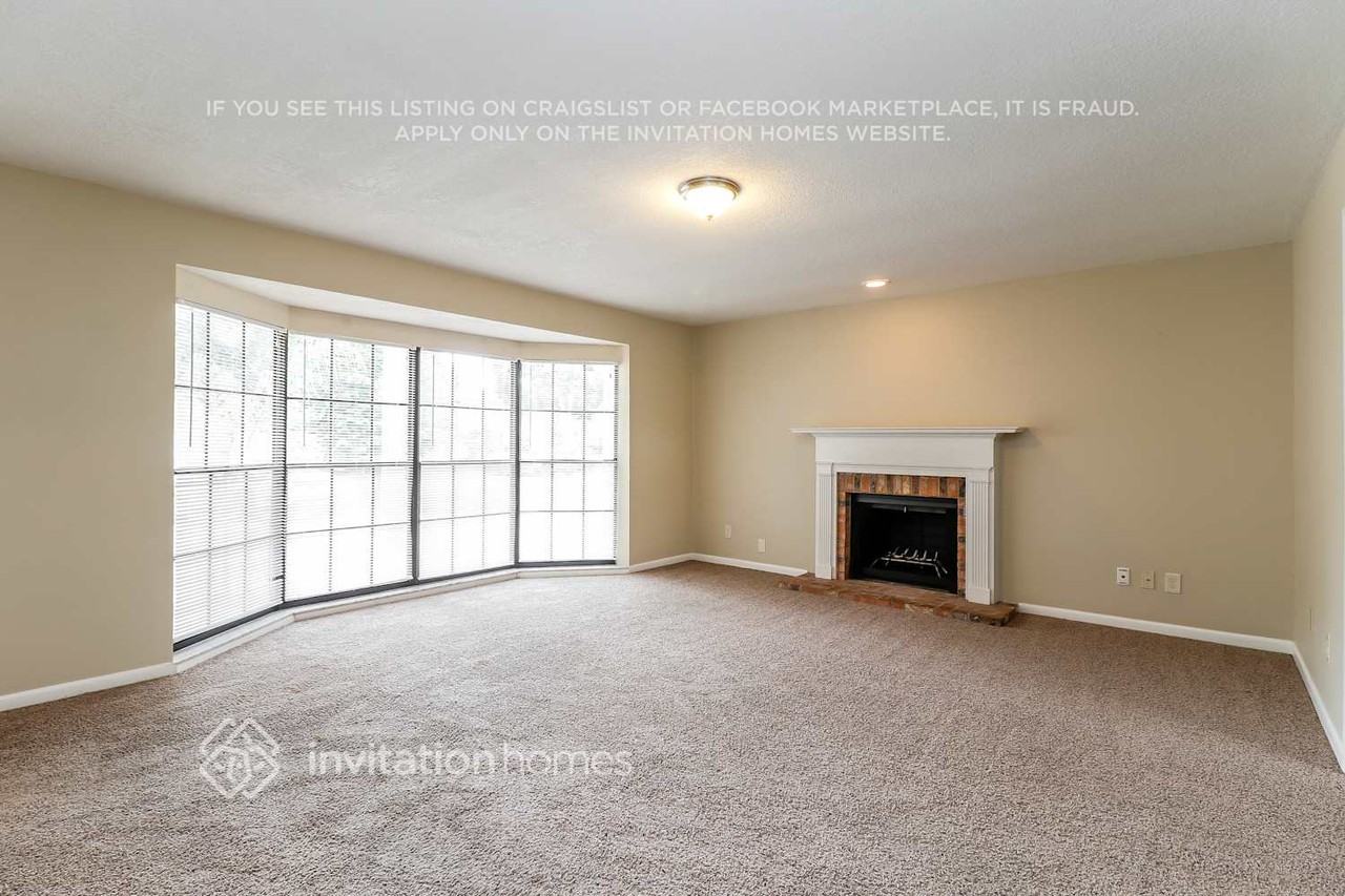 4029 Braesgate Ln - Photo 2 of 21