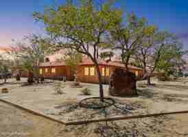 featured image of 12155 Ocotillo Rd #C