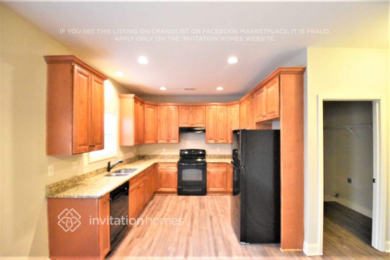 948 Pine Ln - Photo 5 of 14