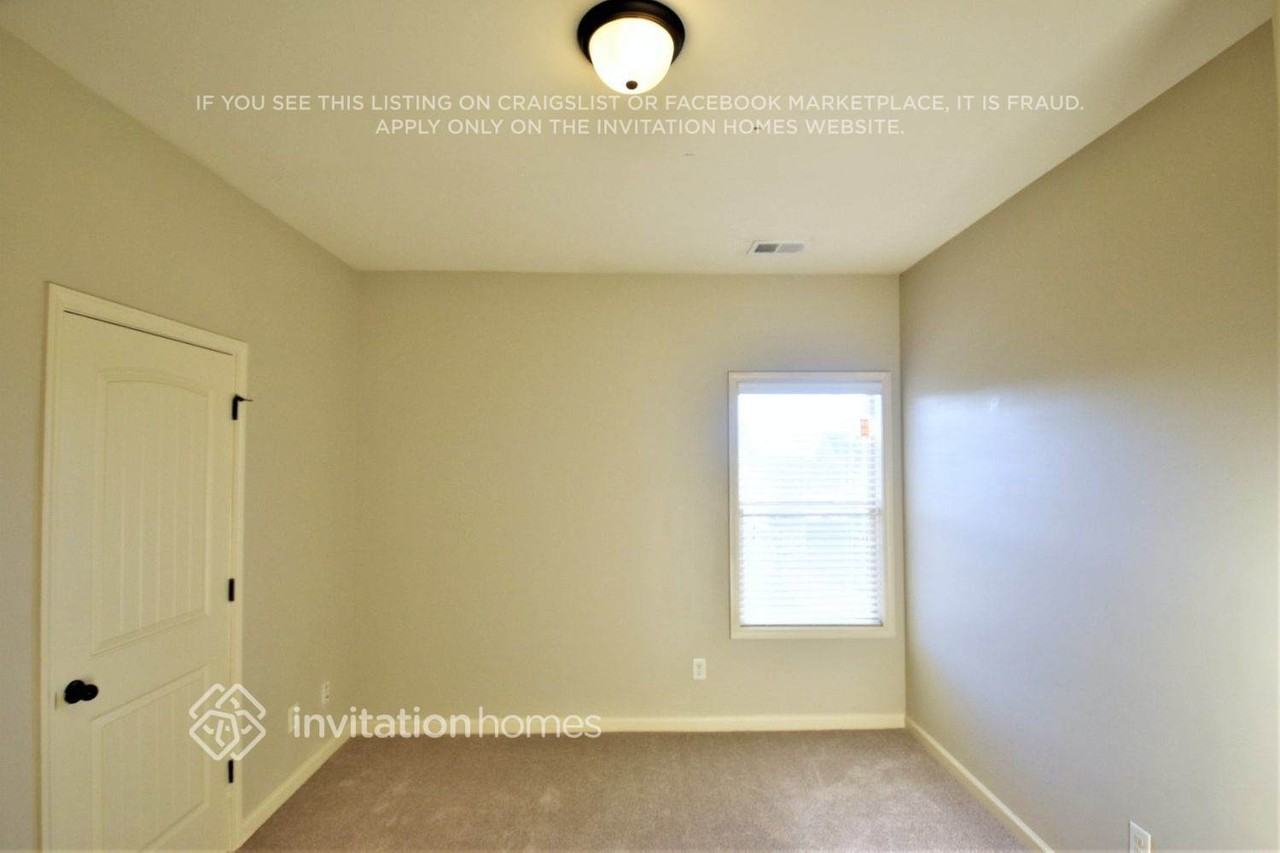 948 Pine Ln - Photo 6 of 12