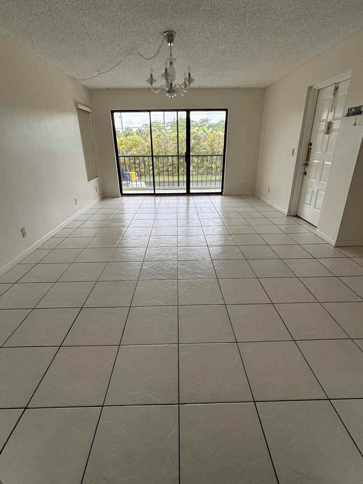 724 Sunny Pine Way #D2 - Photo 5 of 21