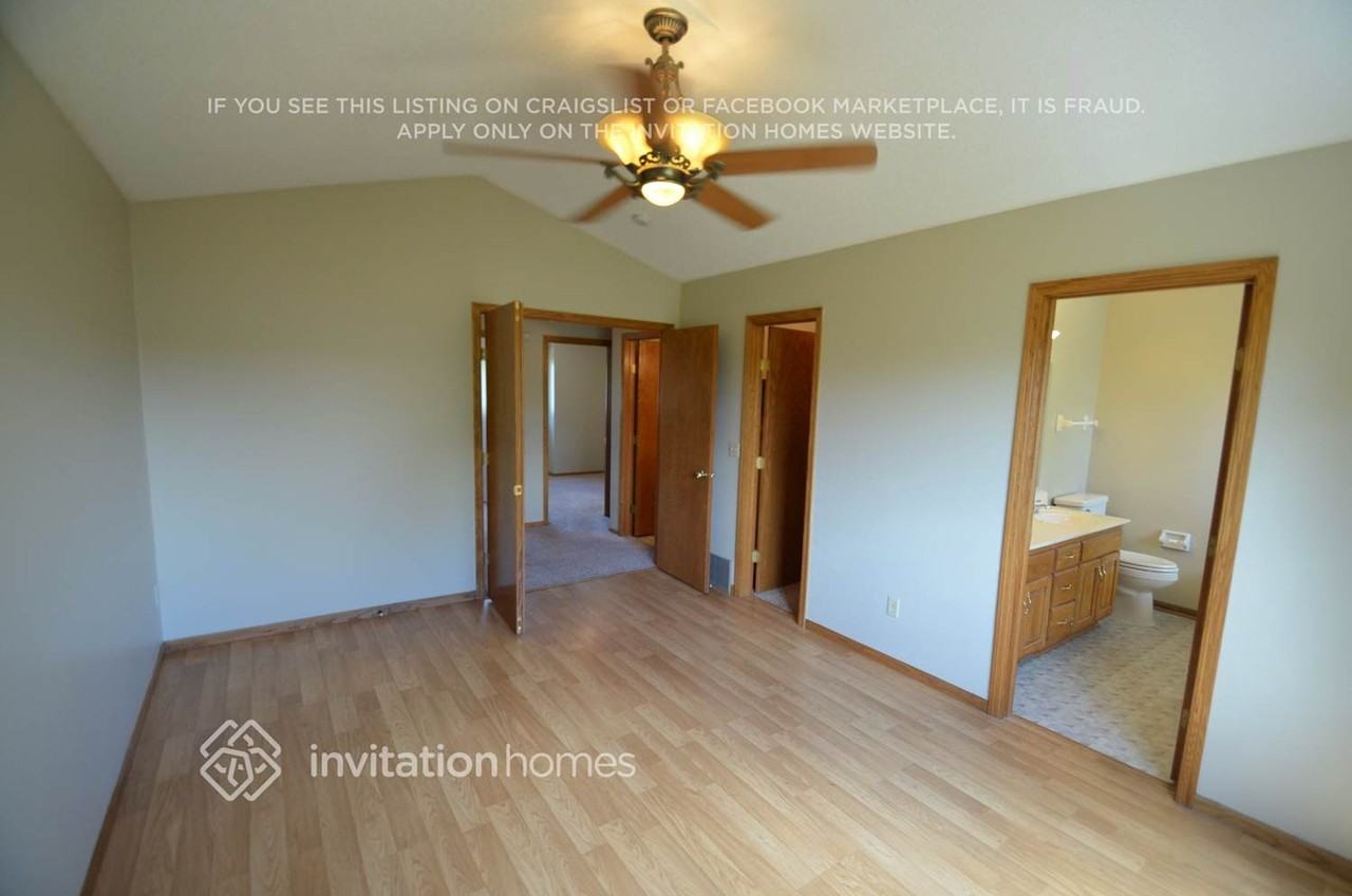15684 Cumberland Ave W - Photo 7 of 22