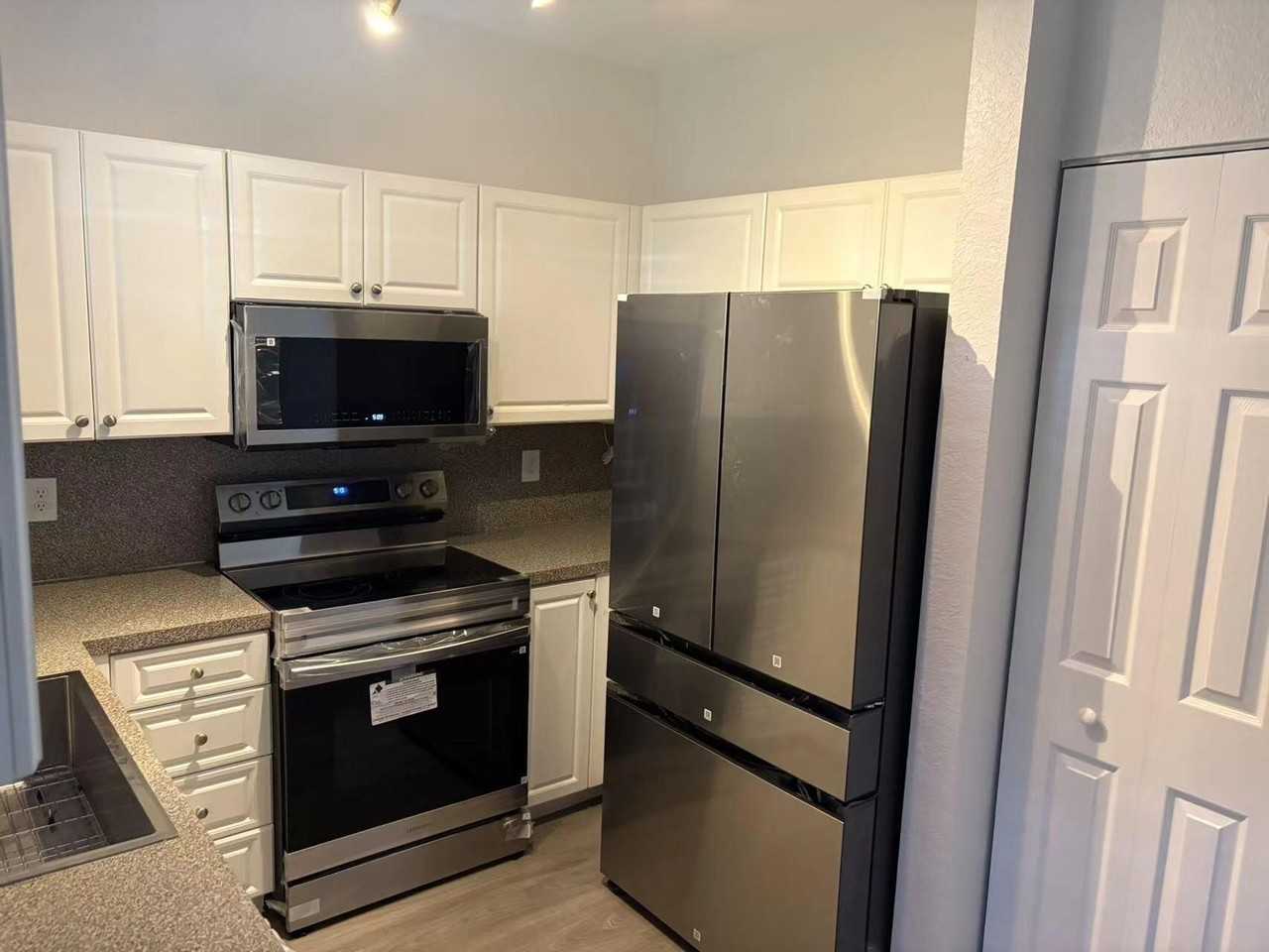 11500 Nw 33rd St - Photo 6 of 13