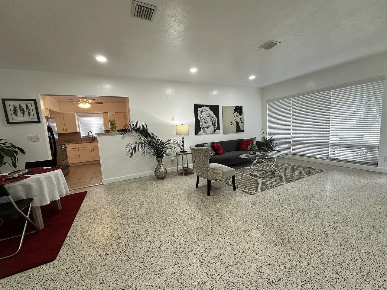 950 E Dayton Cir - Photo 3 of 23