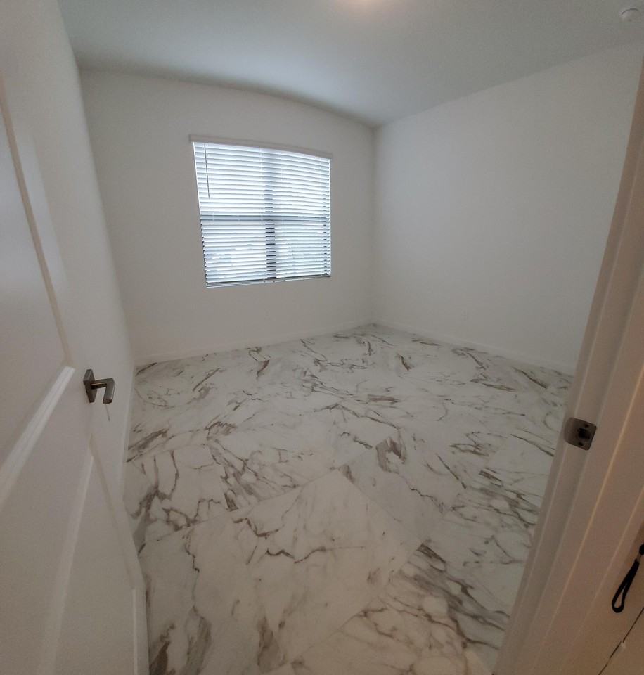 1949 Ne Ocean Dunes Dr - Photo 4 of 36