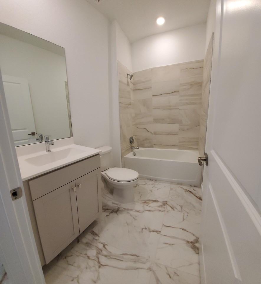 1949 Ne Ocean Dunes Dr - Photo 6 of 36