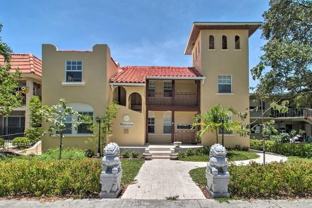 407 S Lakeside Dr - Photo 1 of 1